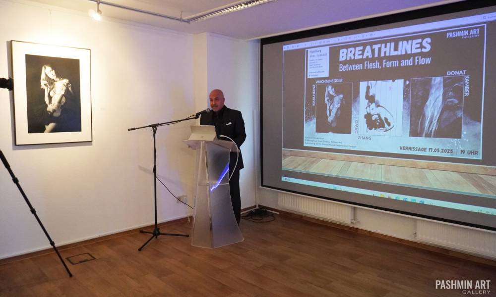 Breathlines-03