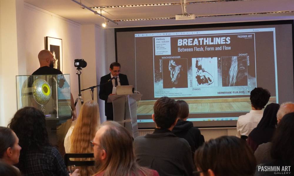 Breathlines-06